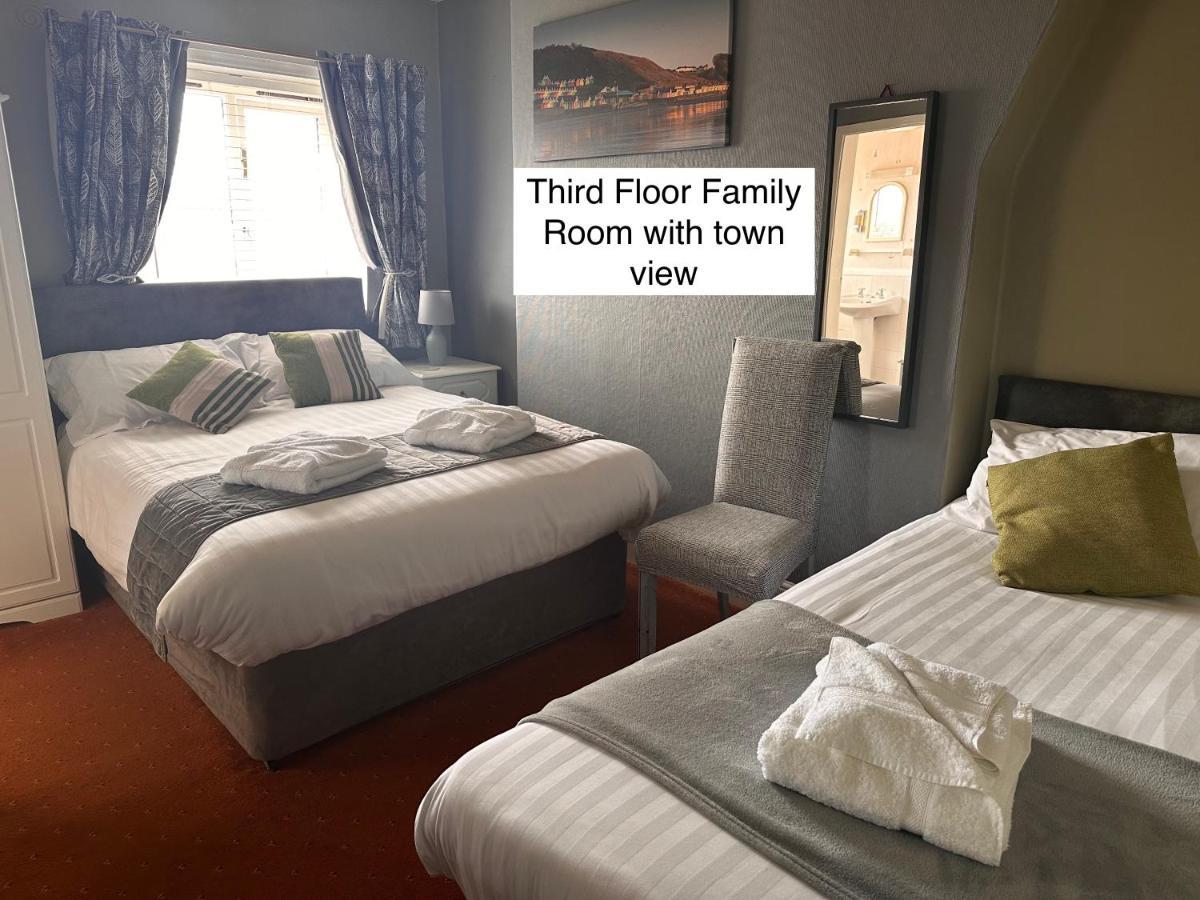 Family Room,1675809828:JPEG